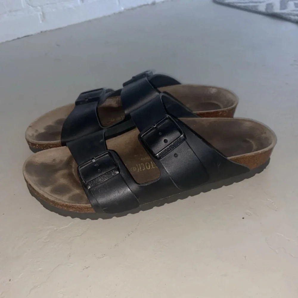 BIRKENSTOCK Arizona Women 2-strap Sandals Black Leather Size 39 250 L8 M6 US-8 - Picture 2 of 8
